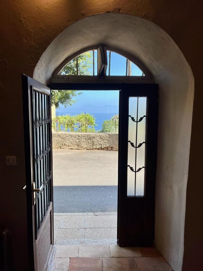 Charmant Duplex Au Coeur De Cargese Vue Mer Exterior foto